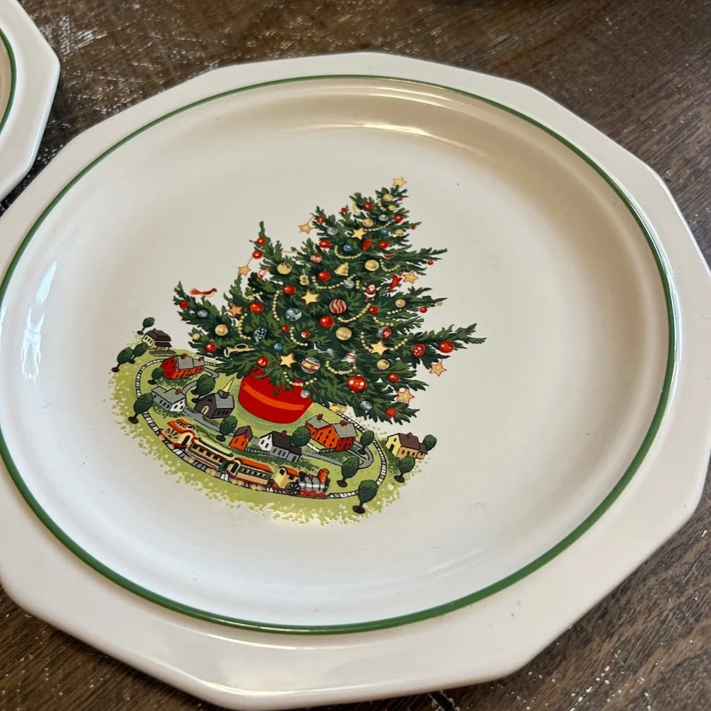 Vtg Pfaltzgraff Christmas Heritage Stoneware 10in Dinner Plates Set of 4 Tree